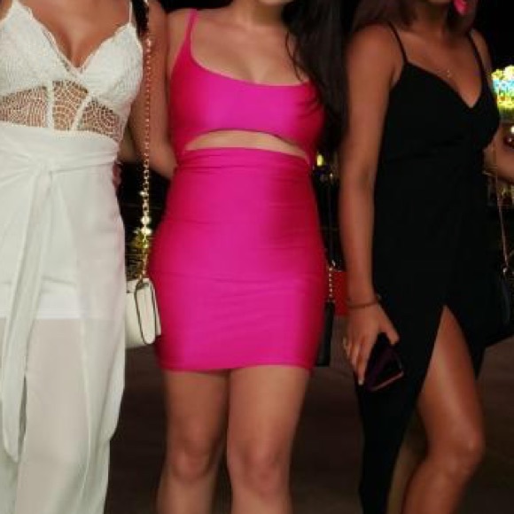 FASHION NOVA “CUT TO THE CHASE” MINI DRESS.  #KIMK - Picture 3 of 5